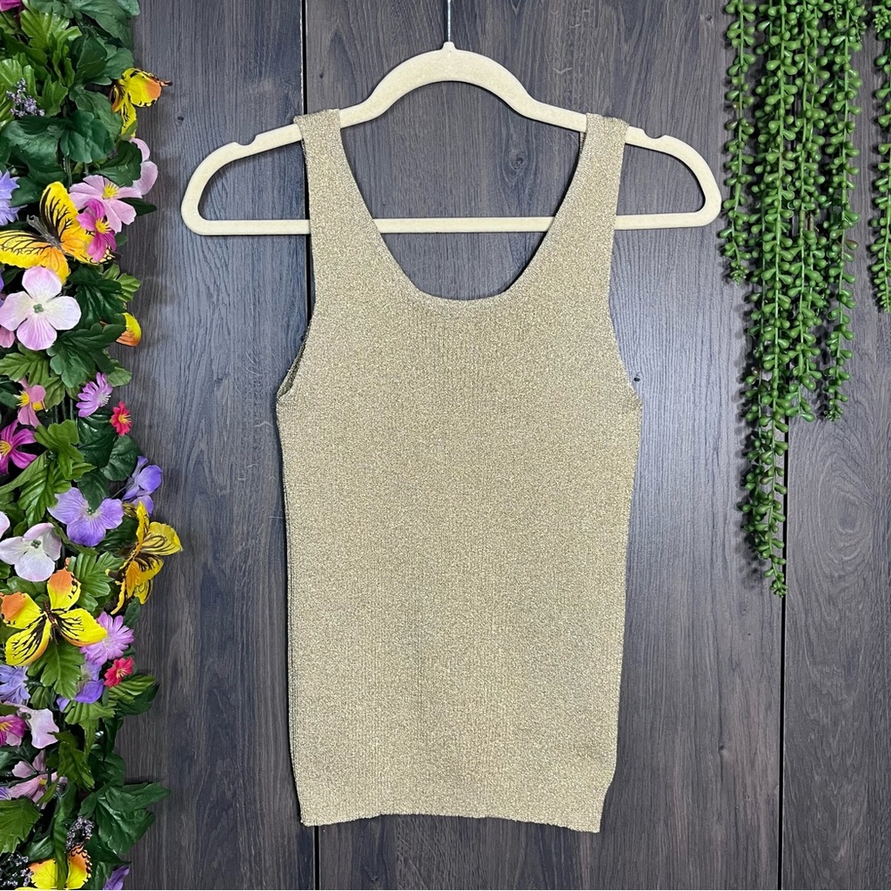 ,🌸5/$25🌸Vintage ibe Sleeveless Shimmer Tank Top Size Small